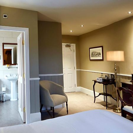 The Golden Pheasant Hotel Knutsford Eksteriør billede