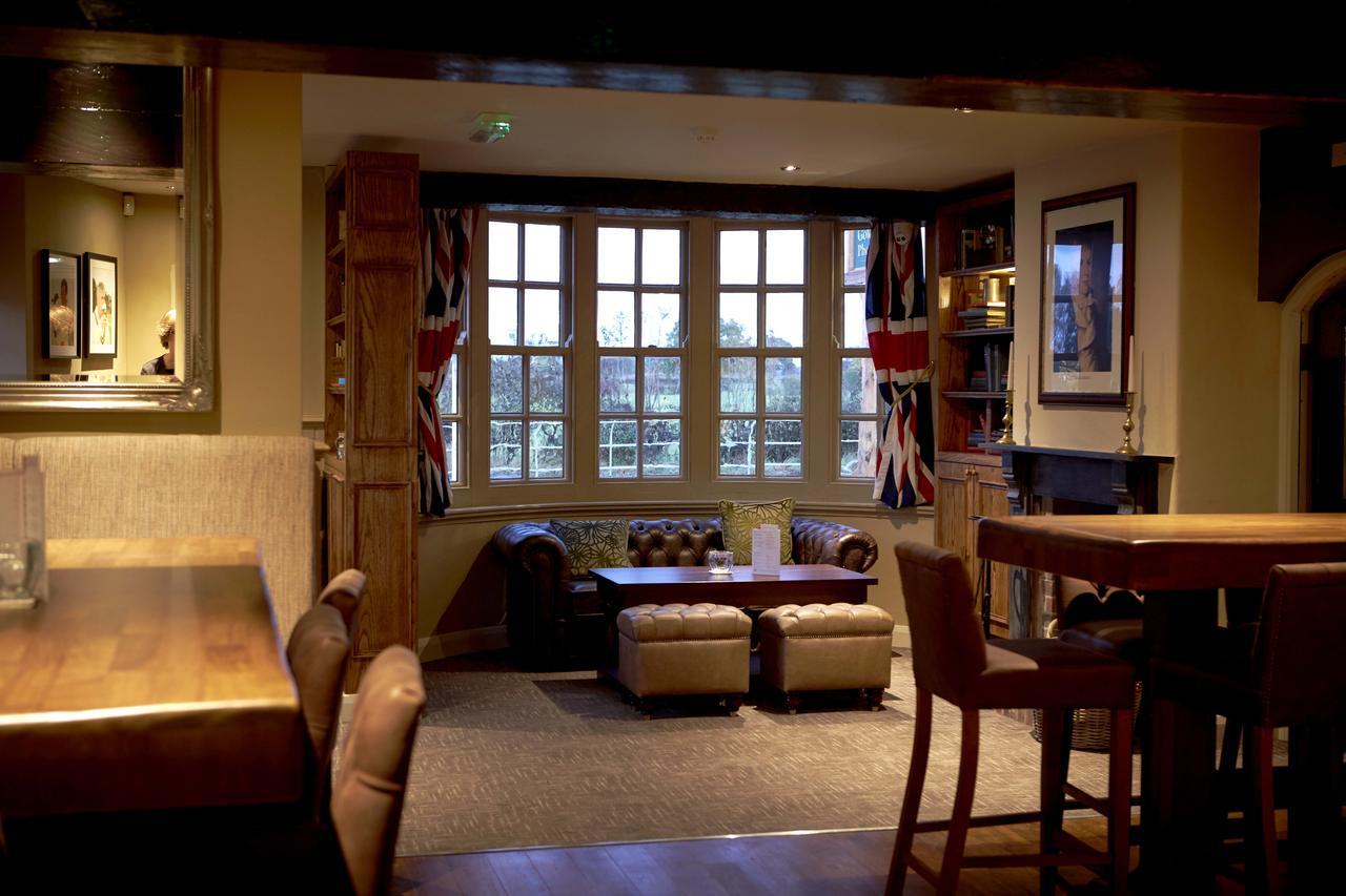 The Golden Pheasant Hotel Knutsford Eksteriør billede